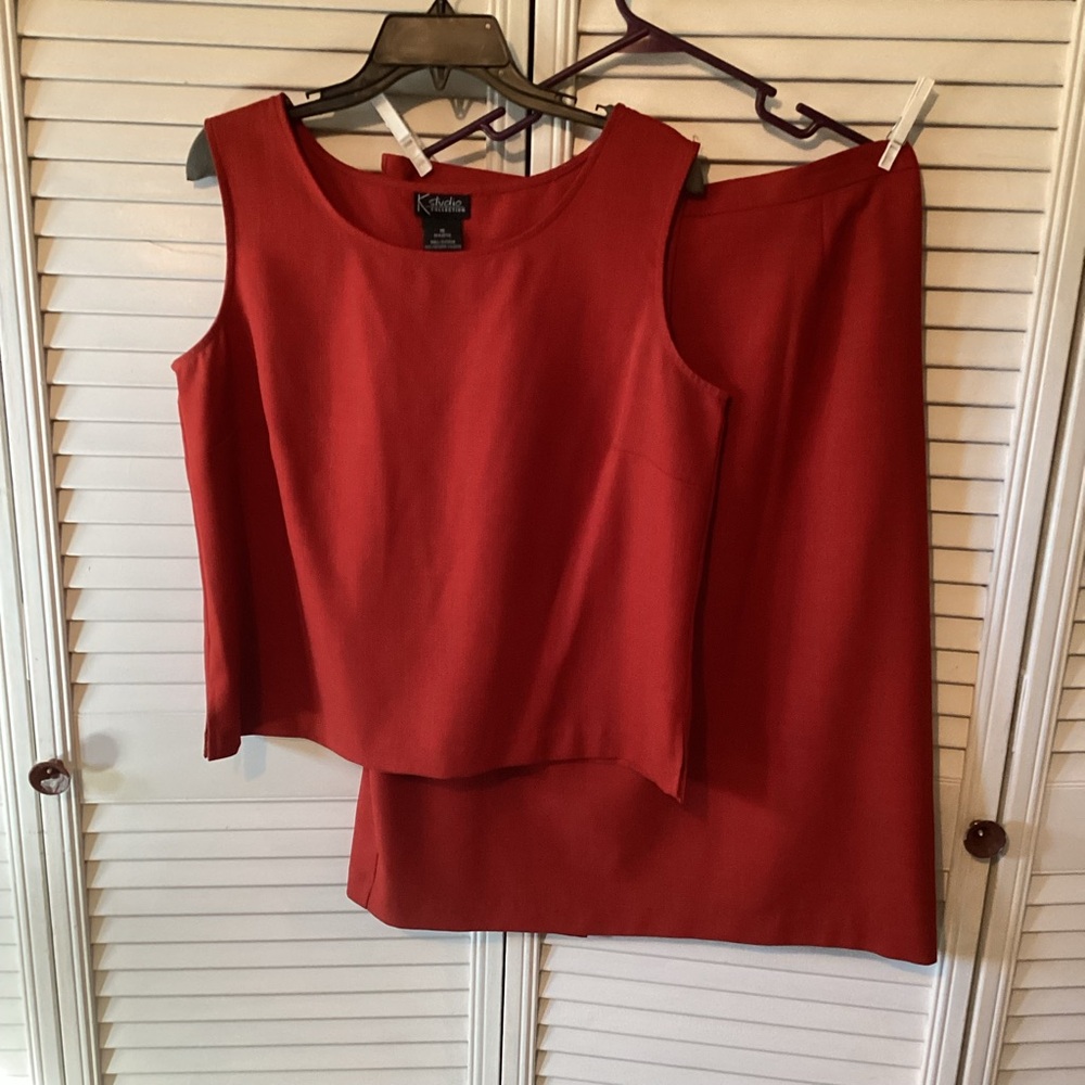 K Studio Collection ladies red pencil midi skirt with red sleeveless top, - Picture 3 of 9